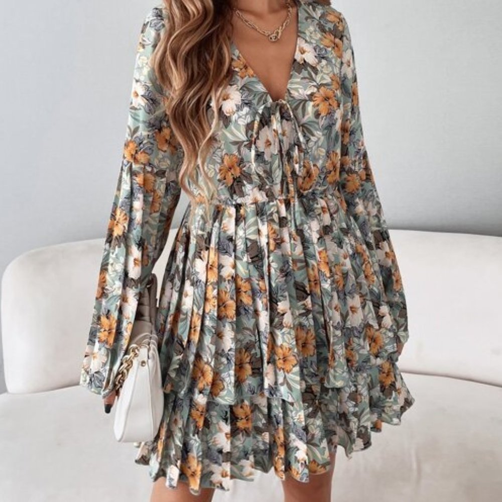 Allover Floral Knot Layered Pleated A-line Dress - Picture 3 of 5